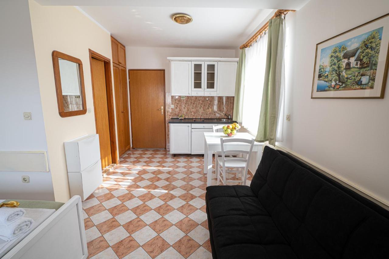 Apartmani Marin No1. Vodice Kültér fotó