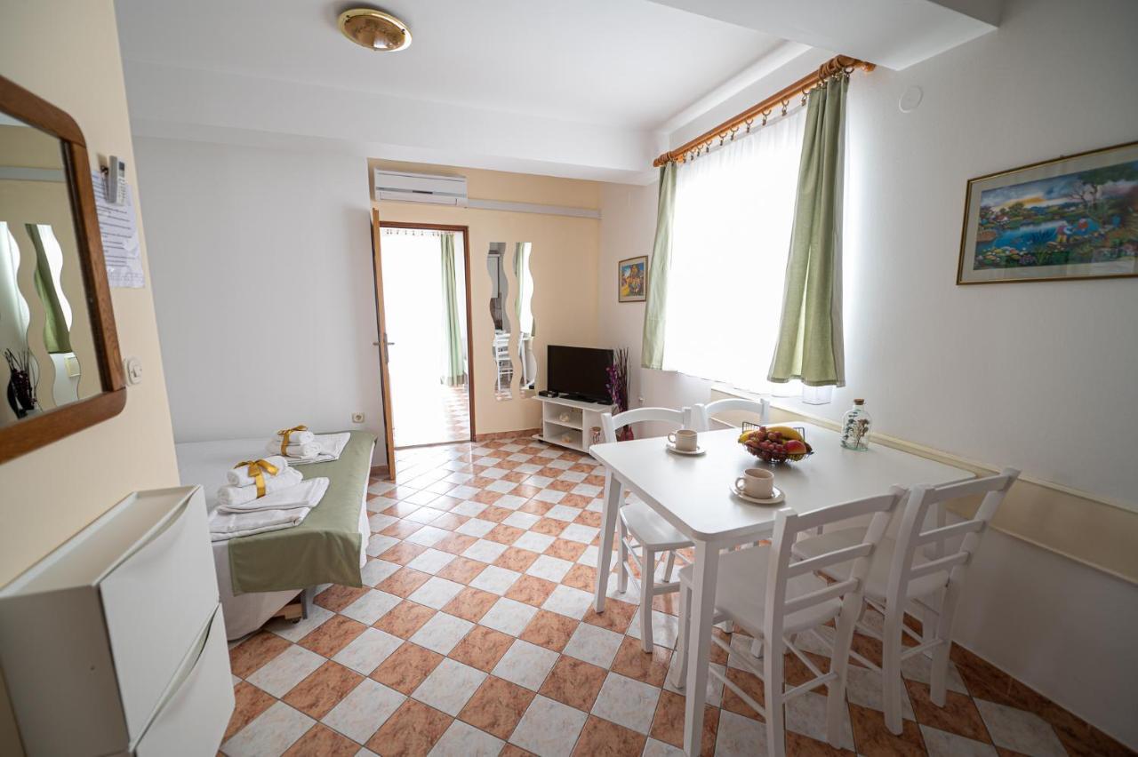 Apartmani Marin No1. Vodice Kültér fotó