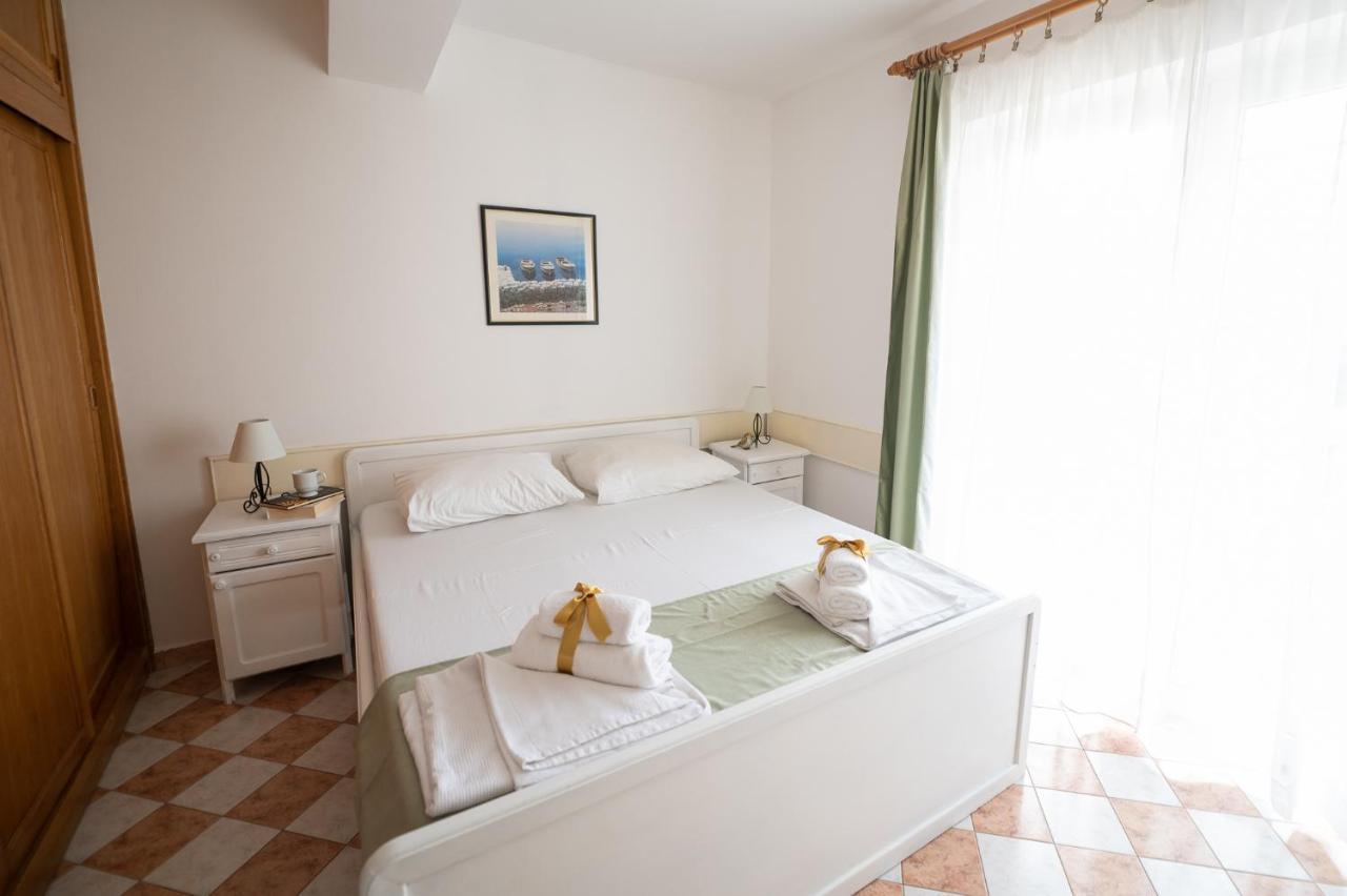 Apartmani Marin No1. Vodice Kültér fotó