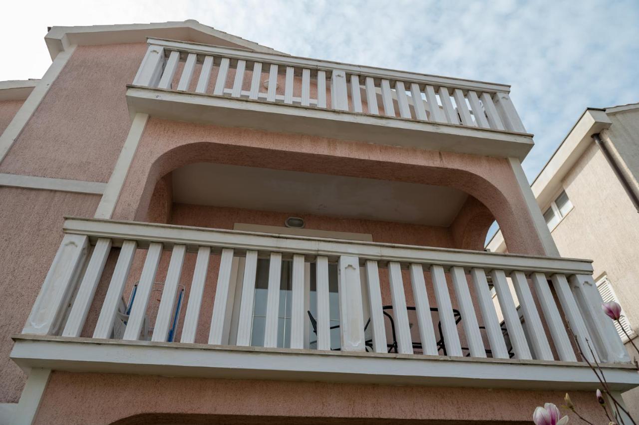 Apartmani Marin No1. Vodice Kültér fotó